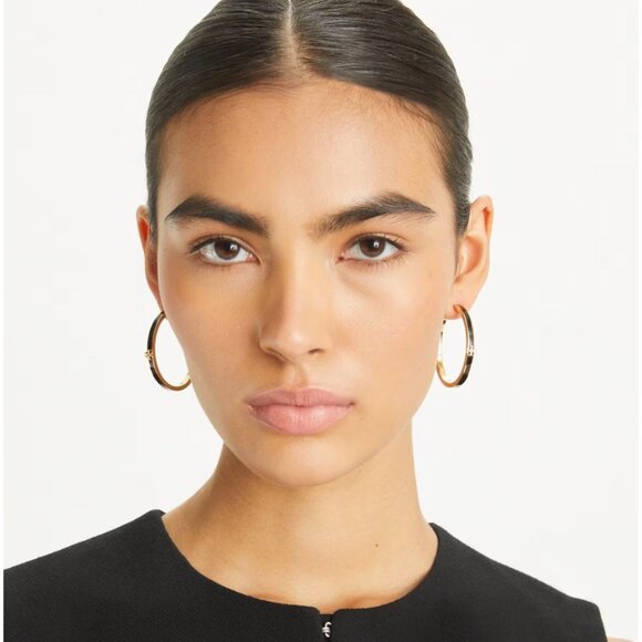 TORY BURCH WHITE AND GOLD KIRA ENAMEL BRACELET AND HOOP EARRING SET - Picture 2 of 15